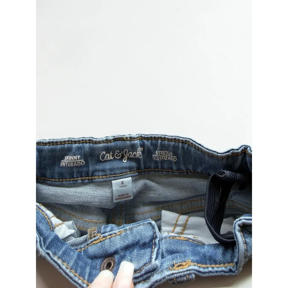 Cat & Jack Boys Skinny Stretch Jeans Medium Wash Distressed Knee Size 5